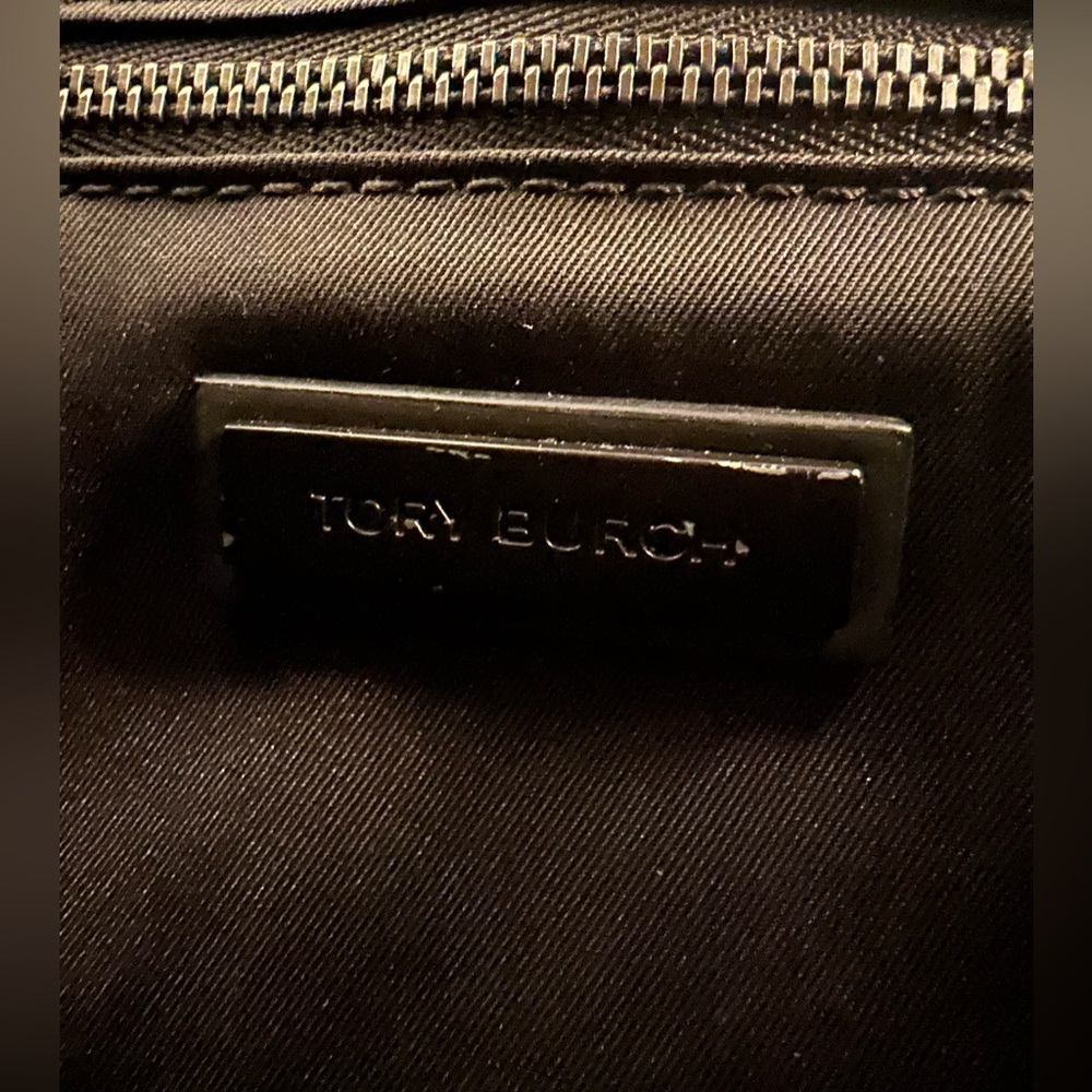 Tory Burch Fleming Matte Convertible Shoulder Bag - Picture 13 of 13